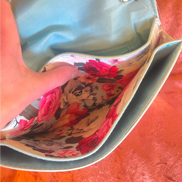 Pink & Blue Floral Bow Chain Strap Fold Over Medium Clutch Cross Body Bag - Picture 11 of 12